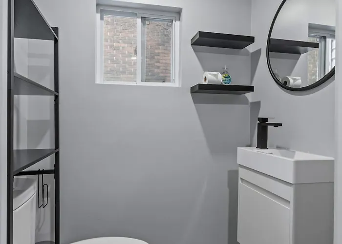 4 Bedroom 5 Bathroom House Sleeps 12 Pet Friendly Near Stadium * Pittsburgh